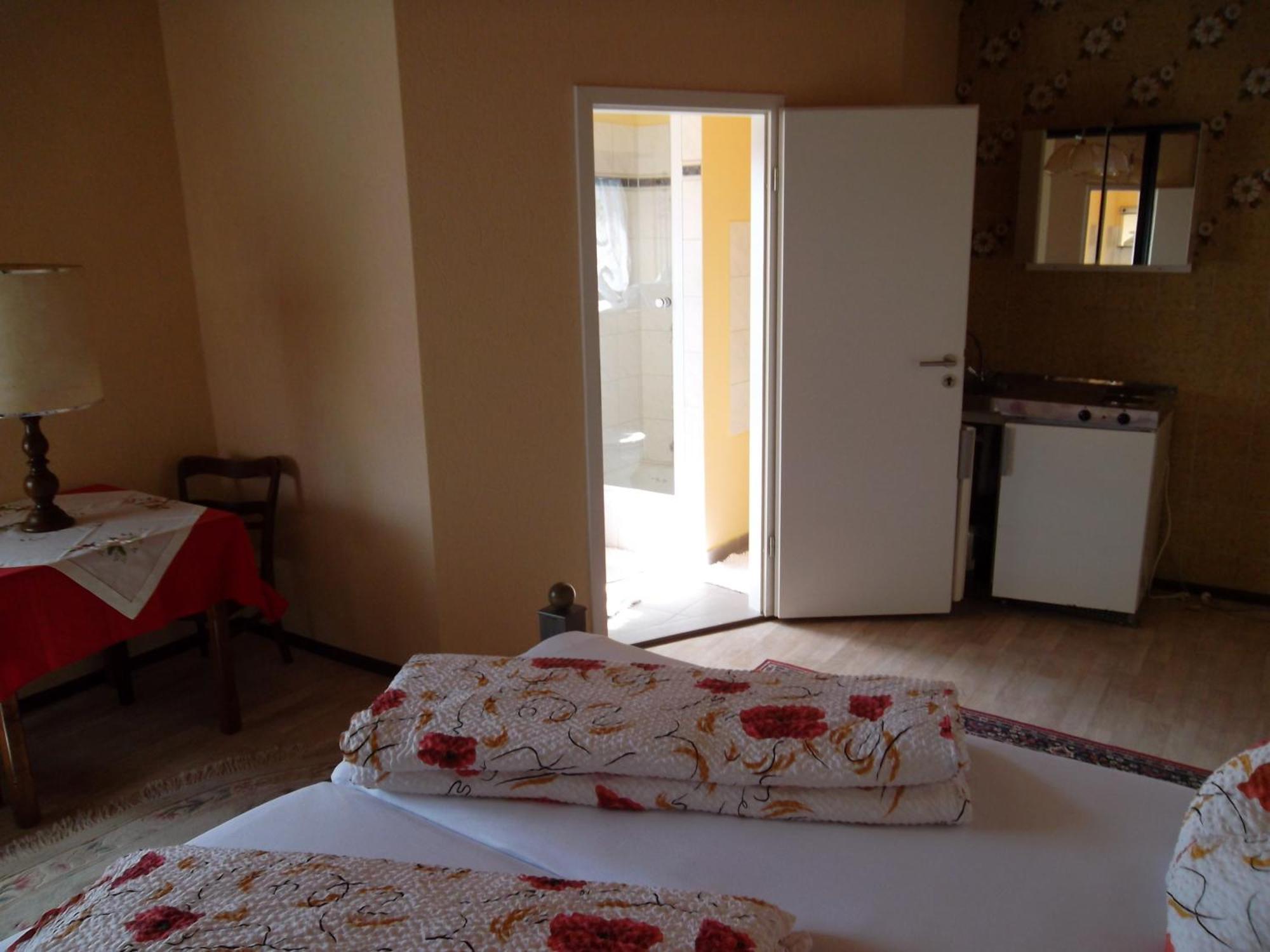 Gasthof Und Pension Mainzer Rad 슈베친겐 외부 사진
