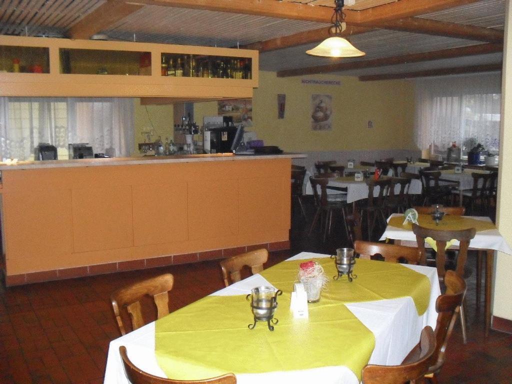 Gasthof Und Pension Mainzer Rad 슈베친겐 외부 사진